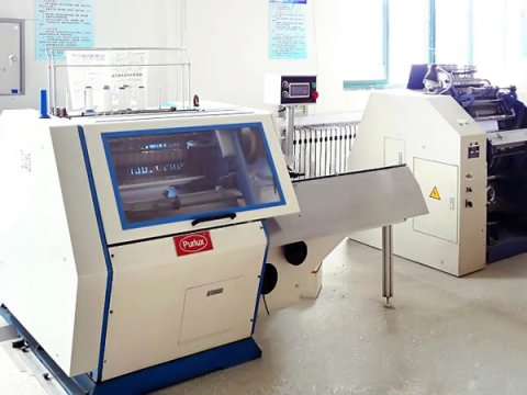 印刷設(shè)備展示-鎖線(xiàn)機(jī)